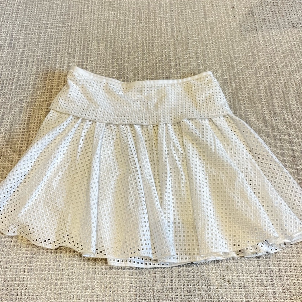 RAG AND BONE white flowy skirt. Size 8, never worn with tags.